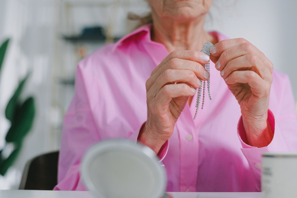 Comment entretenir vos bijoux plaqué or et argent 925 au quotidien