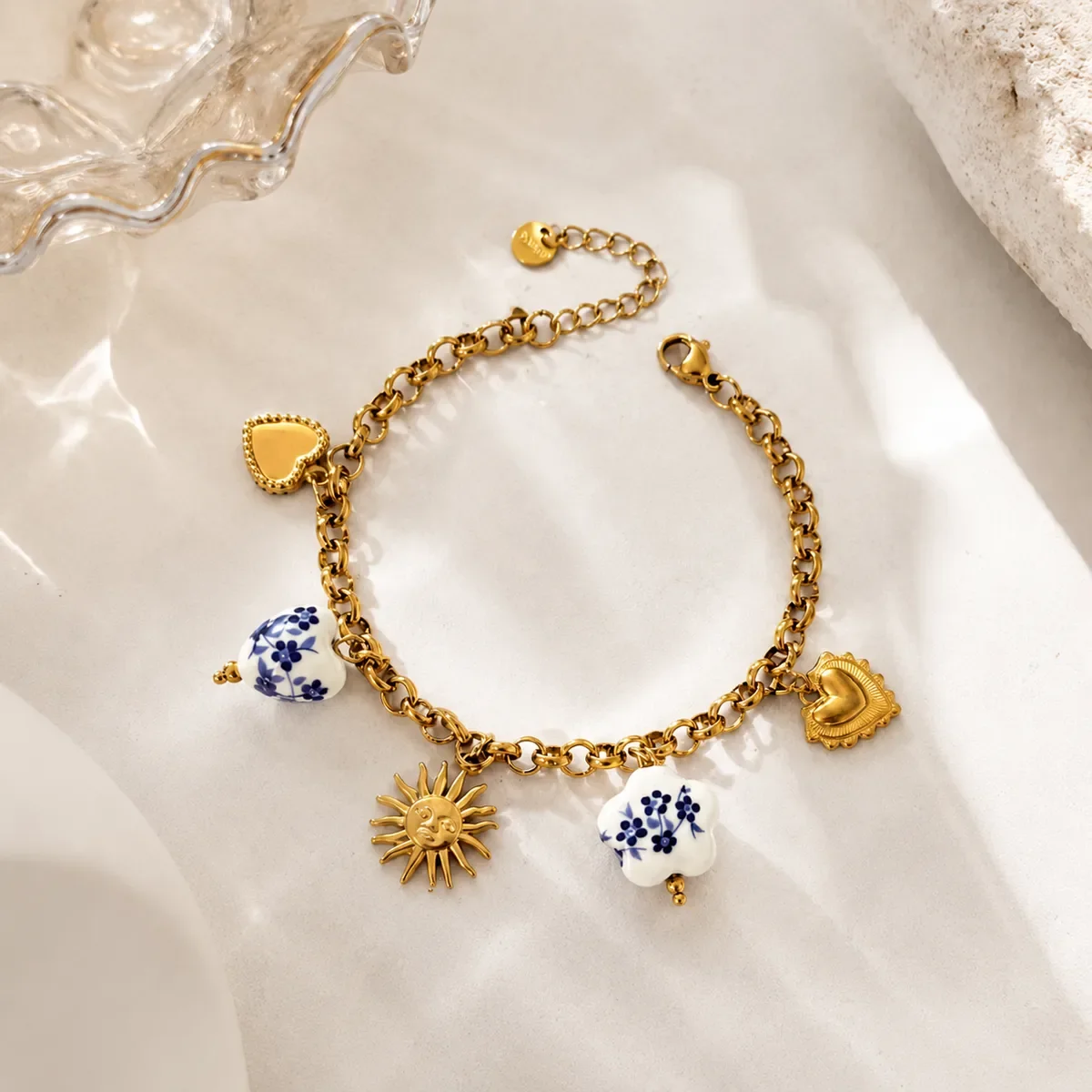 Bracelet Pendentif Fleur Plaqué Or 18 Carats