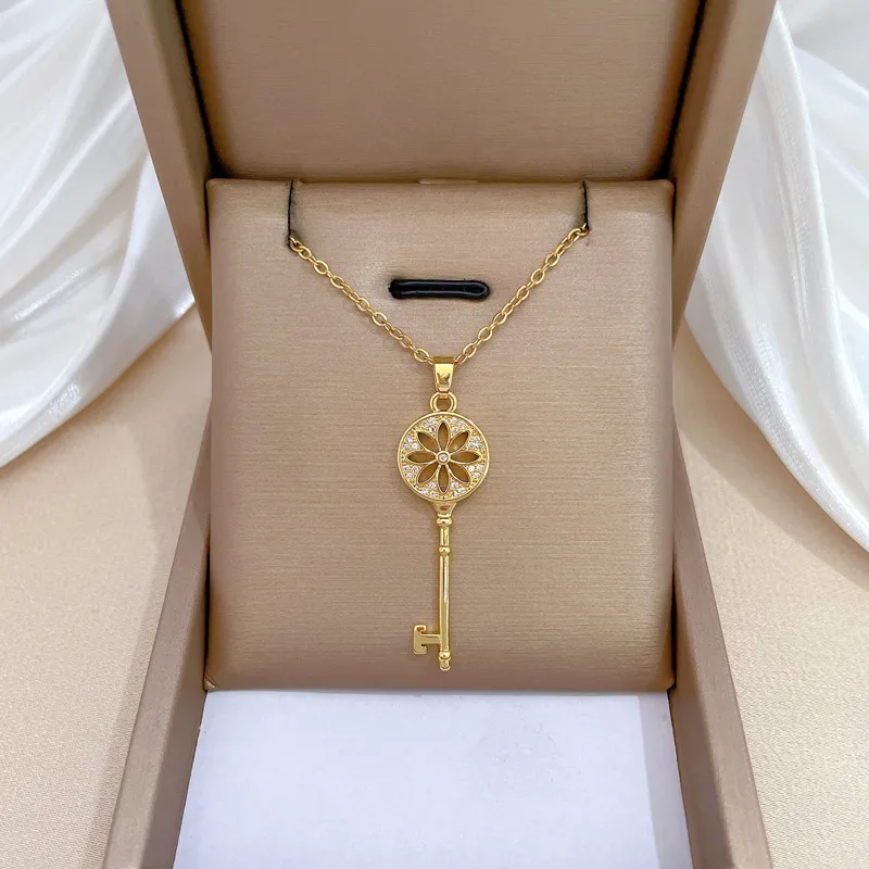 Collier femme clé en acier inoxydable 201 avec incrustation en zircon