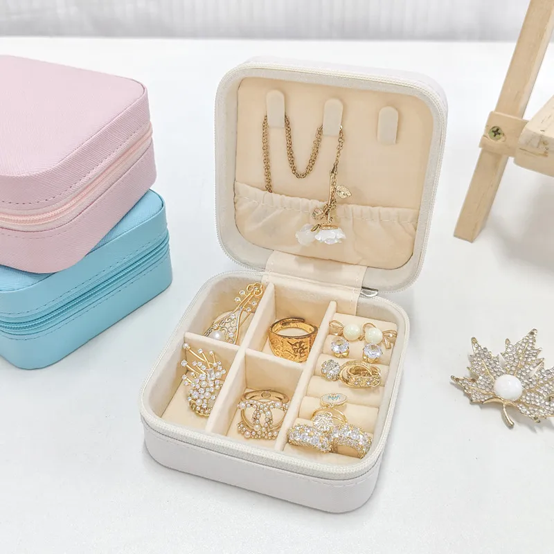 Coffret de rangement bijoux en matériau composite