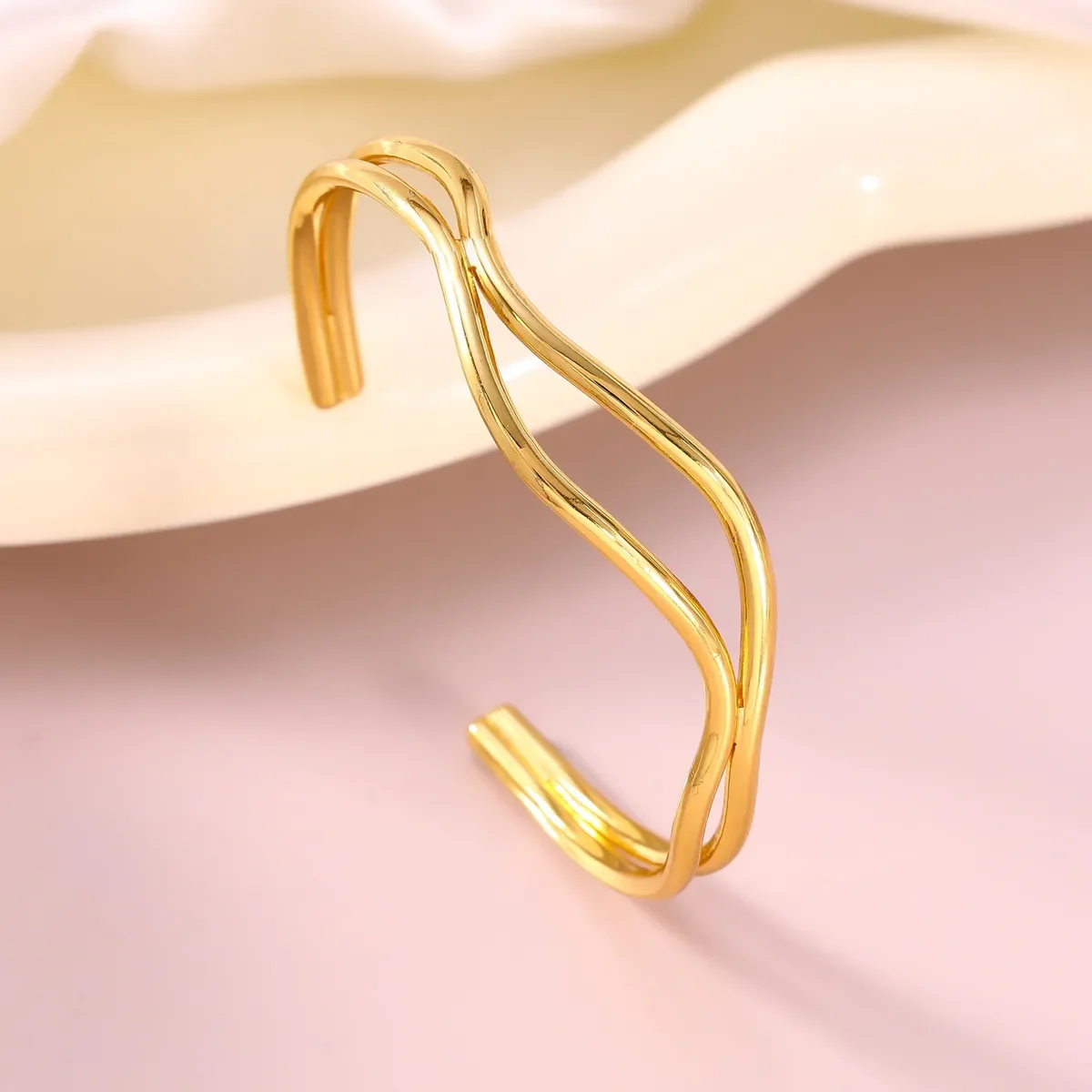 Bracelet Jonc Double Fil Ondulé Plaqué Or