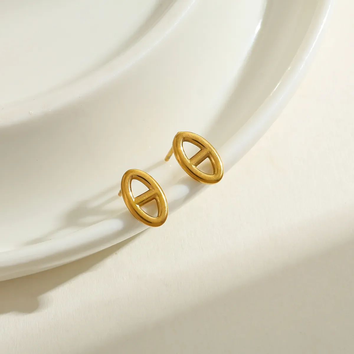 Puces d'Oreilles Maille Marine Plaquées Or