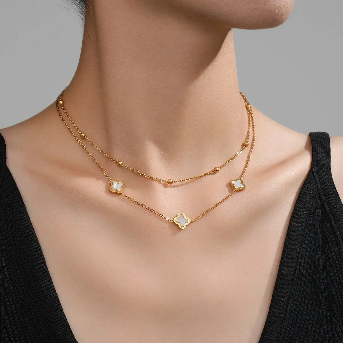 Collier Double Rang Trèfles Nacre Blanche
