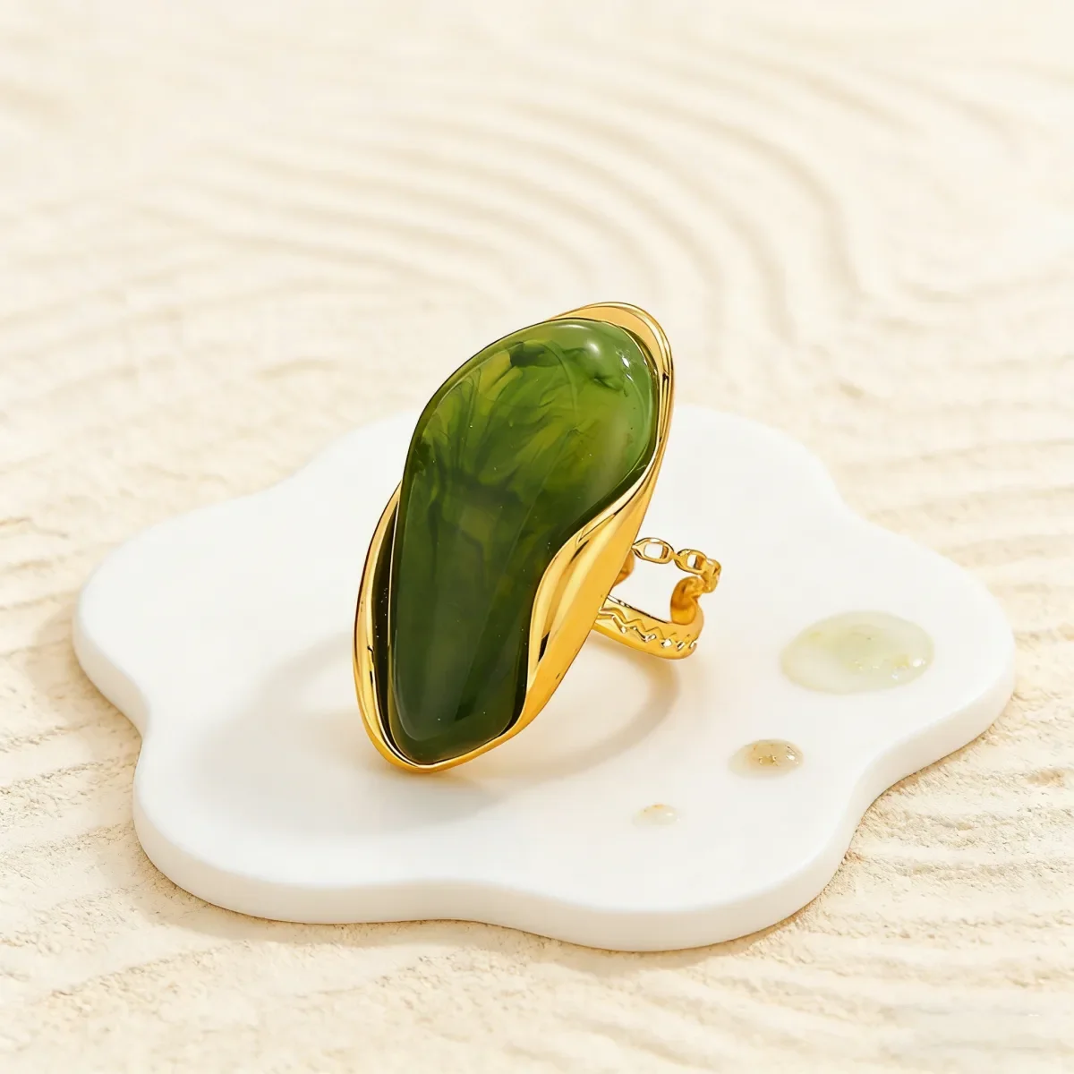 Bague Résine Verte Ouverte Ajustable